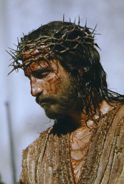 Jesus with crown of thorns on his head